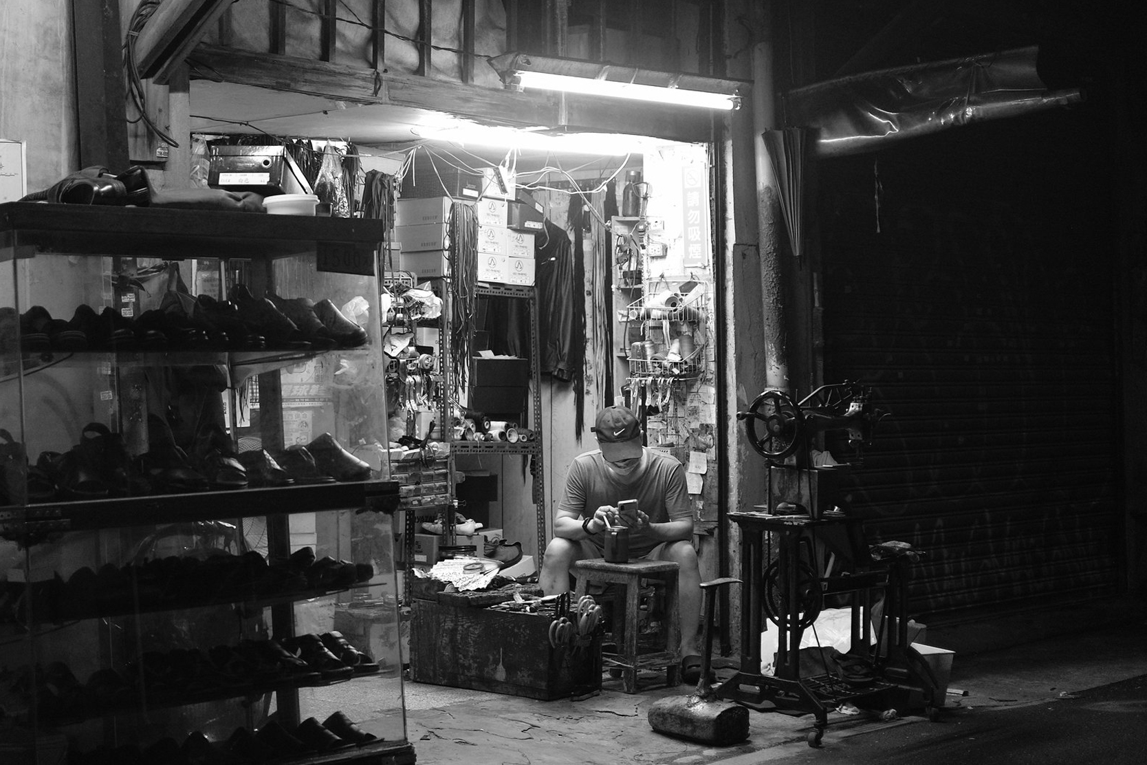 Architectural details and urban textures found in the heart of Taiwan