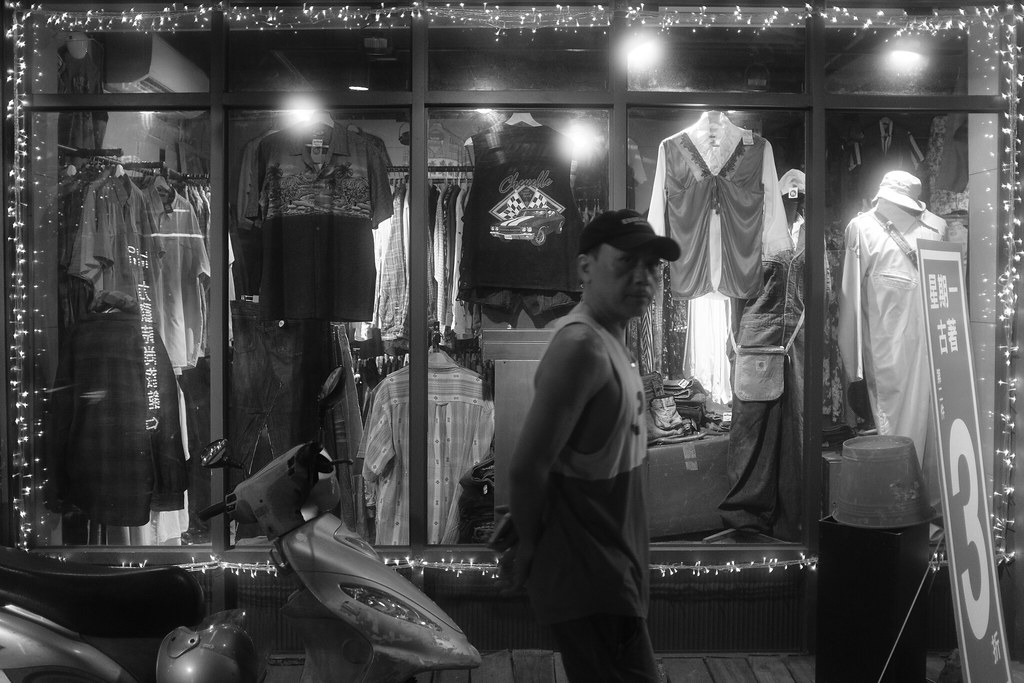 Street performance or crowd gathering highlight in the heart of Ximending